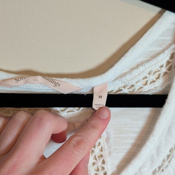 Soft Surroundings White Floral Applique Crochet Long Sleeve Blouse - Picture 5 of 9